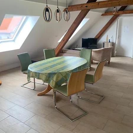 Ferienwohnung, 3 Zimmer, 100 Qm, Betten Trennbar 2. Stock דירה